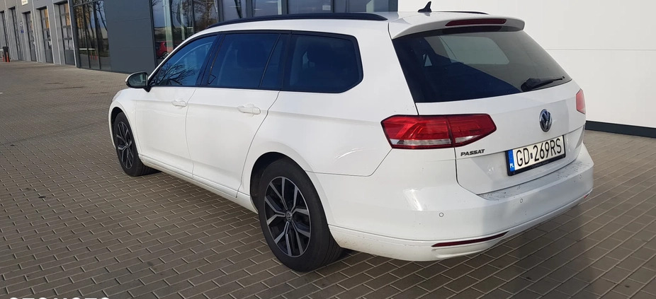 Volkswagen Passat cena 75000 przebieg: 75000, rok produkcji 2018 z Gdańsk małe 154